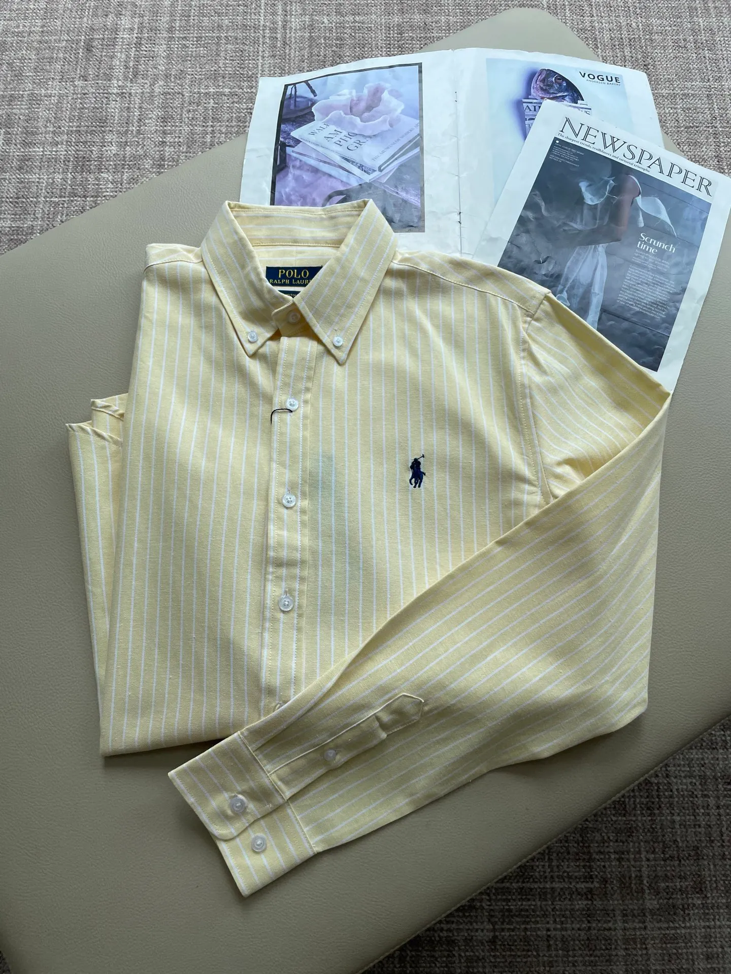 P220 🌸🌸🌸 POLO Ralph Lauren [High Quality] Classic shirt! The classic casual shirt made of pure cotton Oxford cloth has a unique design. It has a simple, clean and classic silhouette design. It is a versatile style that can be switched at will. The fabric feels soft and delicate, highly breathable, and is close to the skin and comfortable to wear. It can be worn alone as an inner layer. Its versatile performance is beyond your imagination! The upper body of the ready-to-wear is simple and classic yet elegant! Size:M-XXL